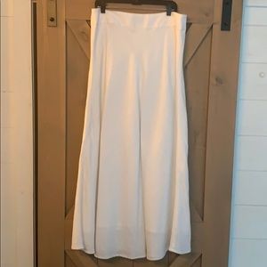 White linen Banana Republic skirt